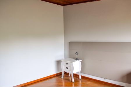 Casa de condomínio à venda com 285m², 3 quartos e 4 vagasQuarto 3