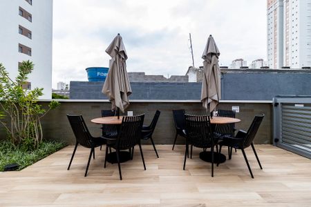 Apartamento à venda com 61m², 2 quartos e 1 vagaPiscina