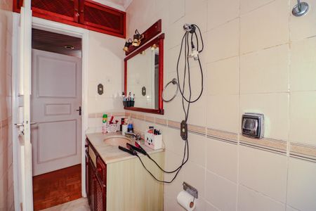 Apartamento à venda com 123m², 3 quartos e sem vagaBanheiro da Suíte
