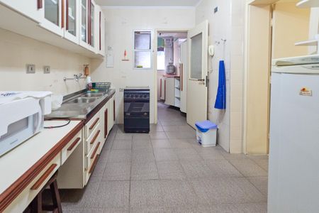 Apartamento para alugar com 110m², 3 quartos e 1 vagaCozinha 