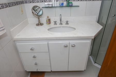 Apartamento para alugar com 249m², 3 quartos e 2 vagas Apartamento para alugar com 249m², 3 quartos e 2 vagasBanheiro da Suíte