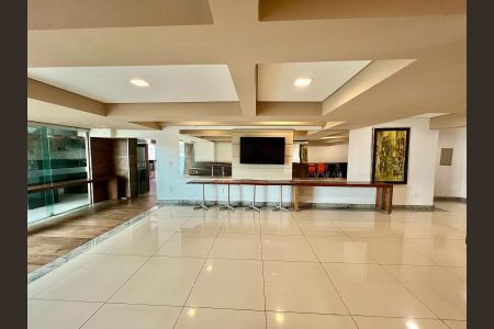 Apartamento à venda com 170m², 4 quartos e 3 vagasÁrea comum - Salão de festas