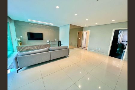 Apartamento à venda com 170m², 4 quartos e 3 vagasSala