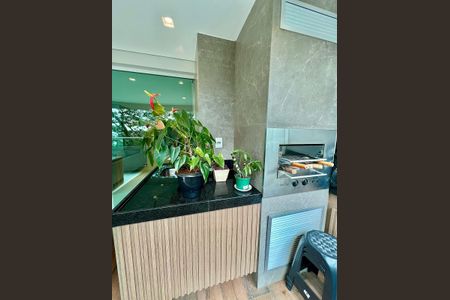 Apartamento à venda com 170m², 4 quartos e 3 vagasVaranda gourmet