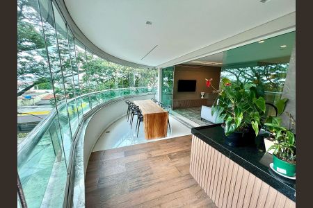 Apartamento à venda com 170m², 4 quartos e 3 vagasVaranda gourmet