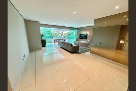 Apartamento à venda com 170m², 4 quartos e 3 vagasSala