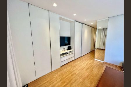 Apartamento à venda com 170m², 4 quartos e 3 vagasQuarto 4