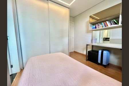 Apartamento à venda com 170m², 4 quartos e 3 vagasQuarto 3
