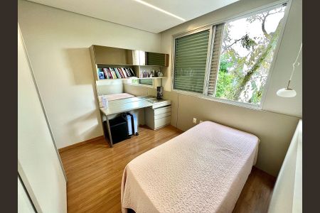 Apartamento à venda com 170m², 4 quartos e 3 vagasQuarto 3