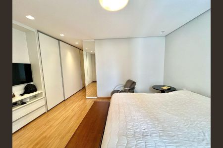 Apartamento à venda com 170m², 4 quartos e 3 vagasQuarto 4