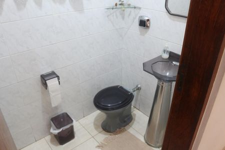 Casa à venda com 394m², 3 quartos e 6 vagasLavabo 2