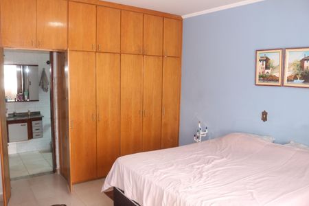 Casa à venda com 394m², 3 quartos e 6 vagasSuíte 