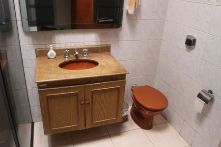 Casa à venda com 394m², 3 quartos e 6 vagasBanheiro Social 