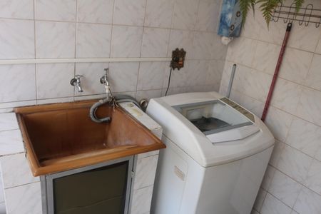 Casa à venda com 394m², 3 quartos e 6 vagasÁrea de Serviço