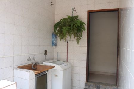 Casa à venda com 394m², 3 quartos e 6 vagasÁrea de Serviço