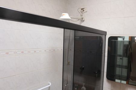 Casa à venda com 394m², 3 quartos e 6 vagasBanheiro Social 