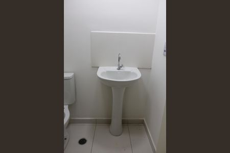 Apartamento para alugar com 38m², 2 quartos e 1 vaga Apartamento para alugar com 38m², 2 quartos e 1 vagaBanheiro