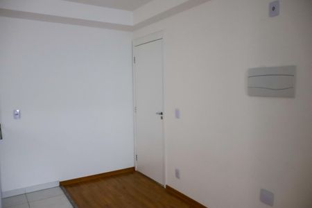 Apartamento para alugar com 38m², 2 quartos e 1 vaga Apartamento para alugar com 38m², 2 quartos e 1 vagaSala