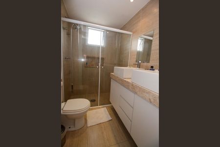 Apartamento à venda com 142m², 3 quartos e 2 vagasBanheiro da Suíte 1