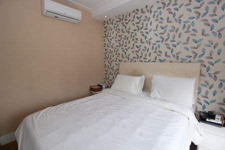 Apartamento à venda com 142m², 3 quartos e 2 vagasSuíte 1