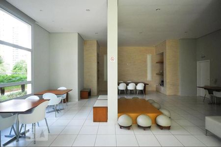 Apartamento à venda com 142m², 3 quartos e 2 vagas Apartamento à venda com 142m², 3 quartos e 2 vagasÁrea comum - Salão de festas