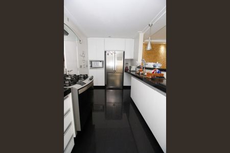 Apartamento à venda com 142m², 3 quartos e 2 vagasCozinha