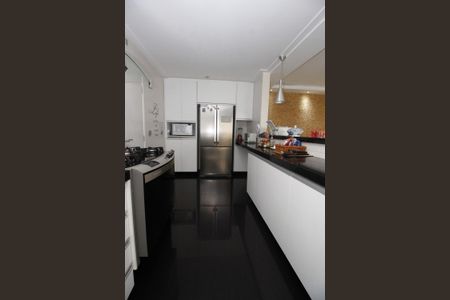 Apartamento à venda com 142m², 3 quartos e 2 vagasCozinha