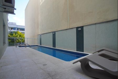 Apartamento à venda com 98m², 3 quartos e 2 vagasÁrea comum - Piscina