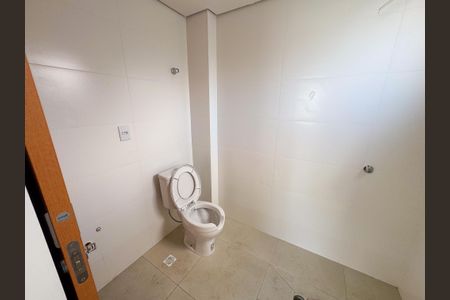 Apartamento à venda com 116m², 2 quartos e 2 vagasBanheiro da Suíte