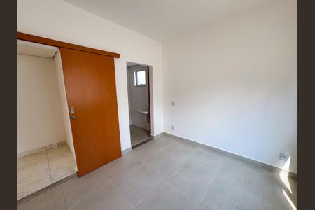 Apartamento à venda com 116m², 2 quartos e 2 vagasSuíte