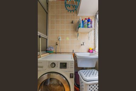 Apartamento à venda com 64m², 2 quartos e 1 vagaÁrea de Serviço