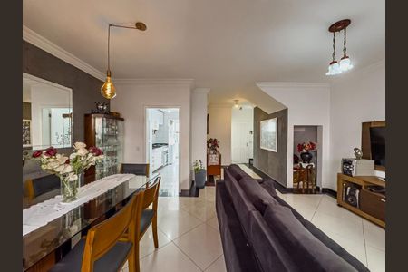 Casa de condomínio à venda com 106m², 3 quartos e 2 vagas