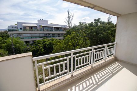 Apartamento à venda com 114m², 3 quartos e 3 vagasVaranda do quarto