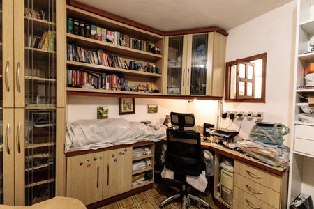 Casa à venda com 145m², 2 quartos e 1 vaga Casa à venda com 145m², 2 quartos e 1 vagaEscritório