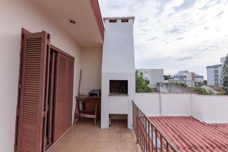 Casa à venda com 145m², 2 quartos e 1 vaga Casa à venda com 145m², 2 quartos e 1 vagaSacada da Edícula