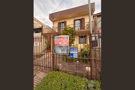 Casa à venda com 145m², 2 quartos e 1 vagaFachada e Placa