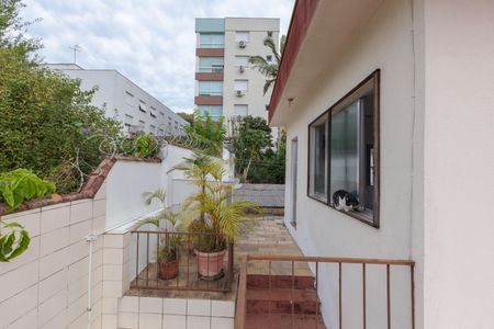Casa à venda com 145m², 2 quartos e 1 vaga Casa à venda com 145m², 2 quartos e 1 vagaSacada da Edícula