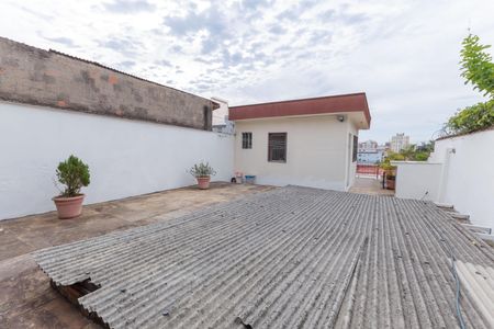 Casa à venda com 145m², 2 quartos e 1 vaga Casa à venda com 145m², 2 quartos e 1 vagaQuintal
