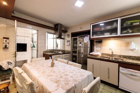 Casa à venda com 145m², 2 quartos e 1 vaga Casa à venda com 145m², 2 quartos e 1 vagaCozinha