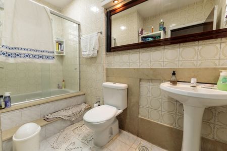 Casa à venda com 145m², 2 quartos e 1 vaga Casa à venda com 145m², 2 quartos e 1 vagaBanheiro Social