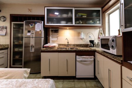 Casa à venda com 145m², 2 quartos e 1 vaga Casa à venda com 145m², 2 quartos e 1 vagaCozinha