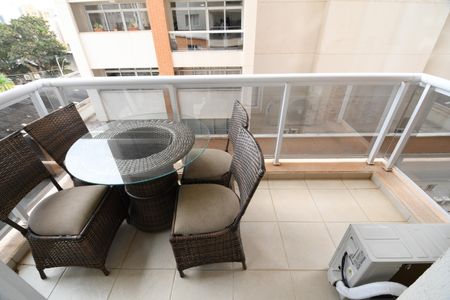 Apartamento para alugar com 47m², 1 quarto e 1 vagaSala - Sacada