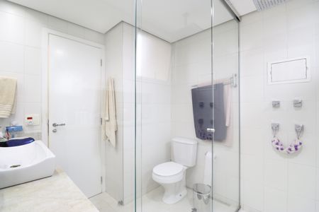 Apartamento à venda com 142m², 3 quartos e 2 vagasBanheiro da Suíte 2