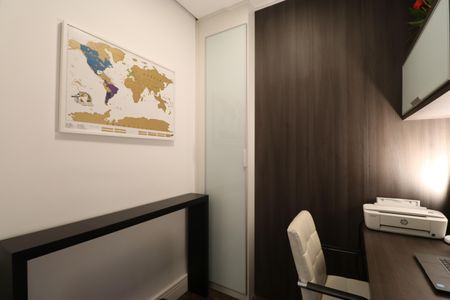 Apartamento à venda com 142m², 3 quartos e 2 vagasEscritório