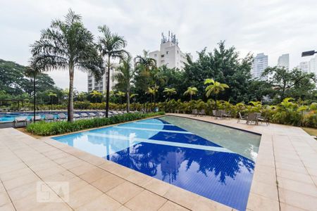 Apartamento à venda com 142m², 3 quartos e 2 vagas Apartamento à venda com 142m², 3 quartos e 2 vagasÁrea comum - Piscina