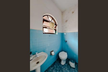 Casa à venda com 130m², 3 quartos e 3 vagasBanheiro de serviço