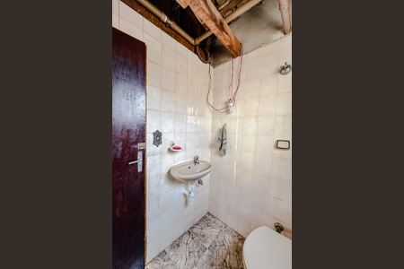 Casa à venda com 130m², 3 quartos e 3 vagasBanheiro da Área externa