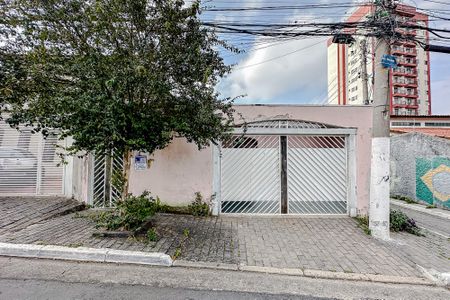 Casa à venda com 130m², 3 quartos e 3 vagasFachada - Plaquinha