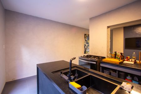 Casa à venda com 288m², 5 quartos e 4 vagas Casa à venda com 288m², 5 quartos e 4 vagasCozinha