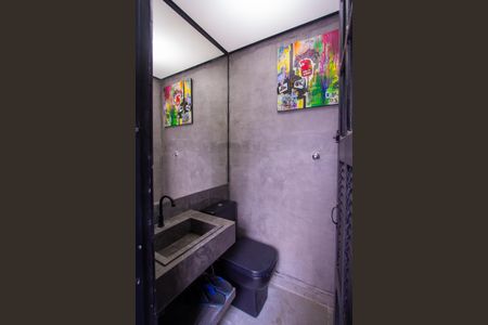 Casa à venda com 288m², 5 quartos e 4 vagas Casa à venda com 288m², 5 quartos e 4 vagasLavabo